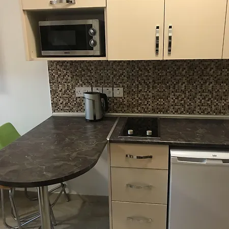 Aa+ Rezidance 汽车旅馆